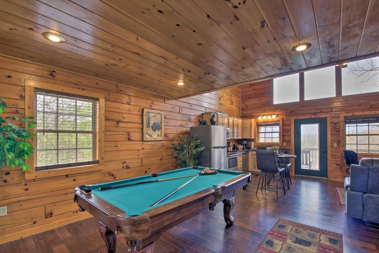 Gatlinburg Cabin With Pool Table And Hot Tub! ภายนอก รูปภาพ