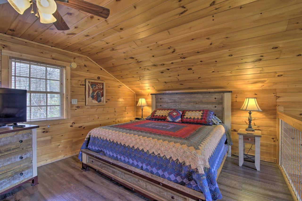 Gatlinburg Cabin With Pool Table And Hot Tub! ภายนอก รูปภาพ