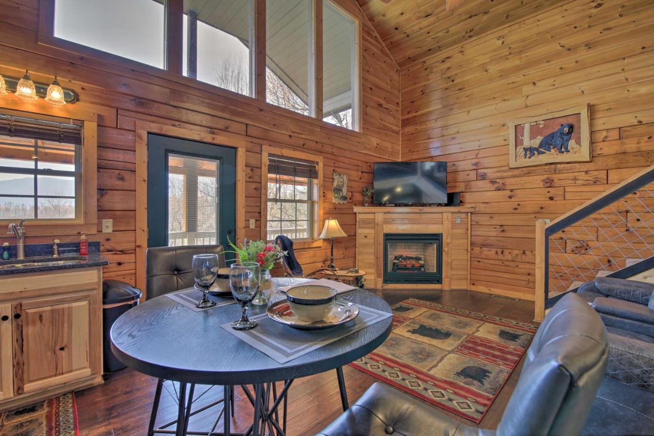 Gatlinburg Cabin With Pool Table And Hot Tub! ภายนอก รูปภาพ