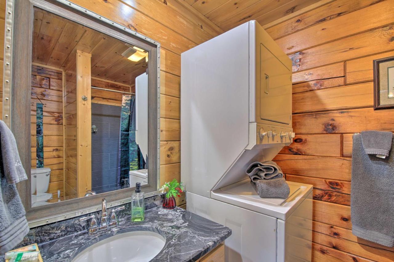 Gatlinburg Cabin With Pool Table And Hot Tub! ภายนอก รูปภาพ